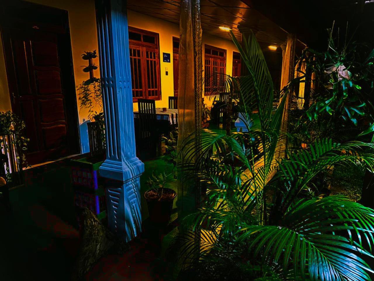 Dambulla Kings Inn Екстер'єр фото